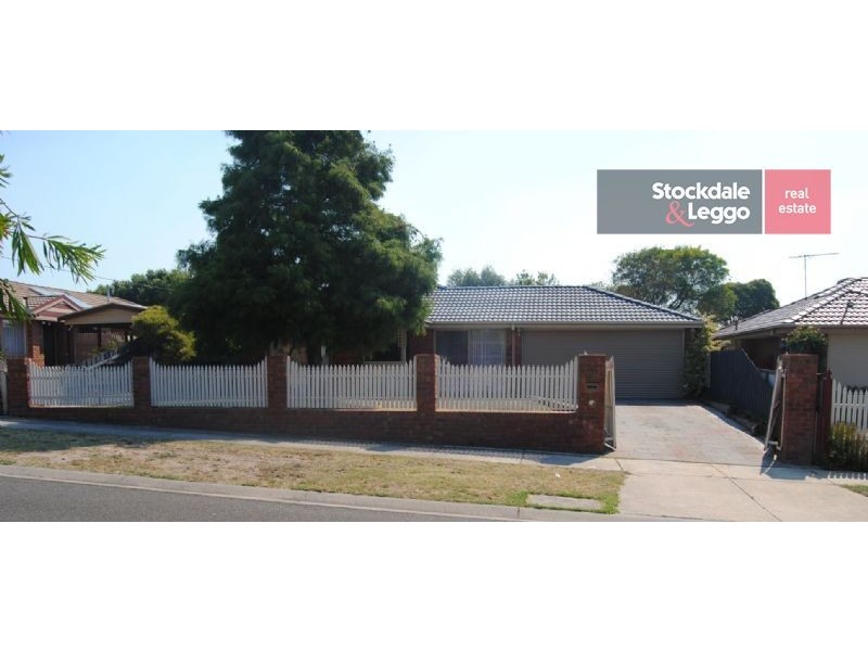 5 Katherine Court, Hampton Park VIC 3976