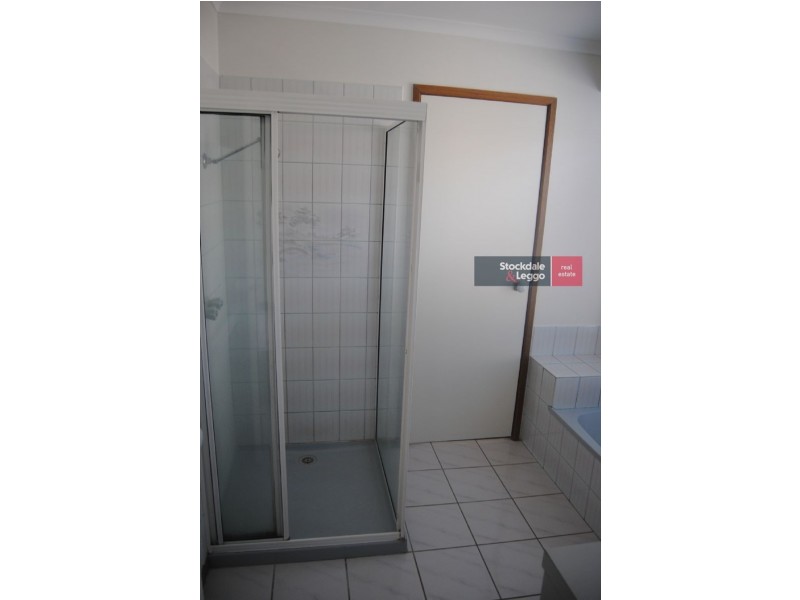 5 Katherine Court, Hampton Park VIC 3976