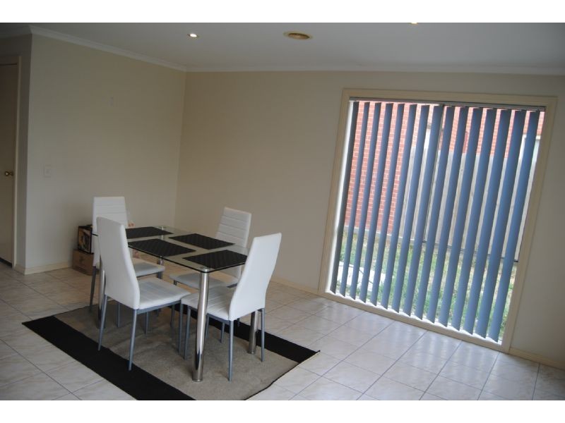 16 Provence Place, Narre Warren South VIC 3805