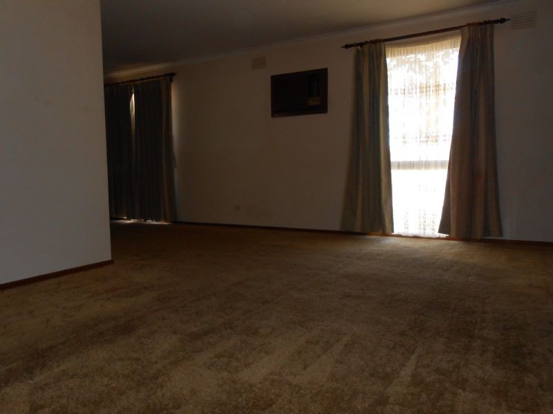 4 Evelyn Court, Hampton Park VIC 3976