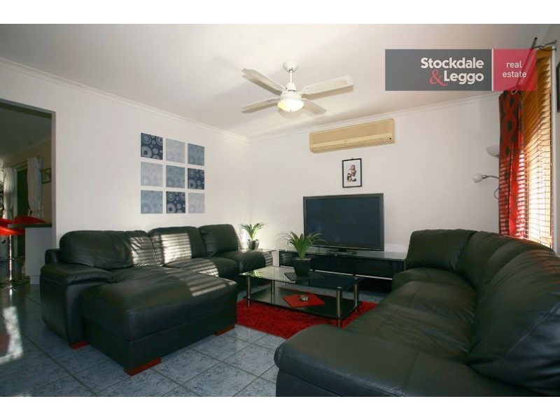 4 The Ridge, Hampton Park VIC 3976