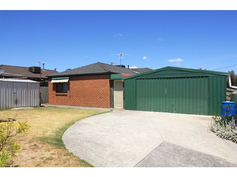 13 Kirkwood Crescent, Hampton Park VIC 3976