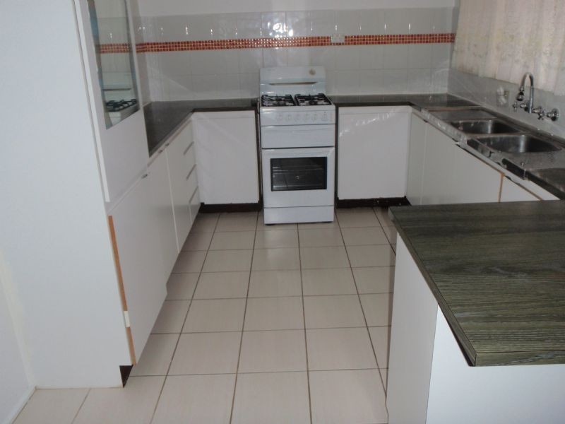 5 Oaktree Drive, Hampton Park VIC 3976