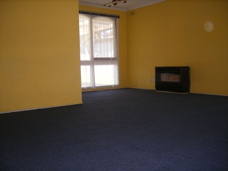 1/6 Sinclair Court, Hampton Park VIC 3976