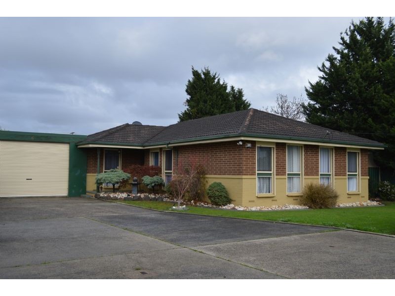 6 Pound Road, Hampton Park VIC 3976