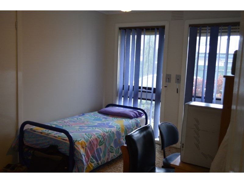 6 Pound Road, Hampton Park VIC 3976