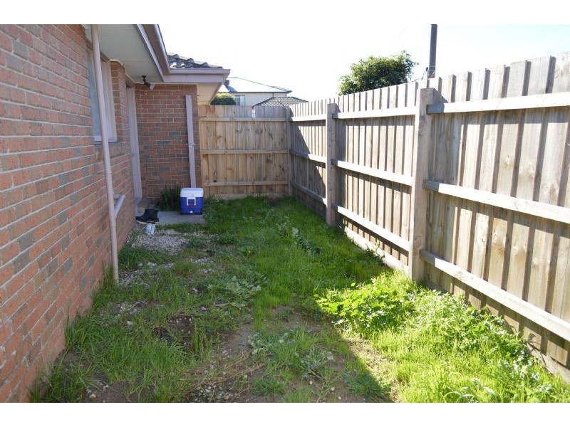 1/78 Warana Drive, Hampton Park VIC 3976