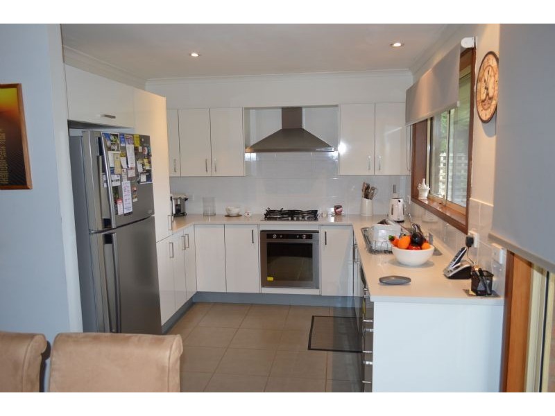 11/2 Jason Place, Hampton Park VIC 3976