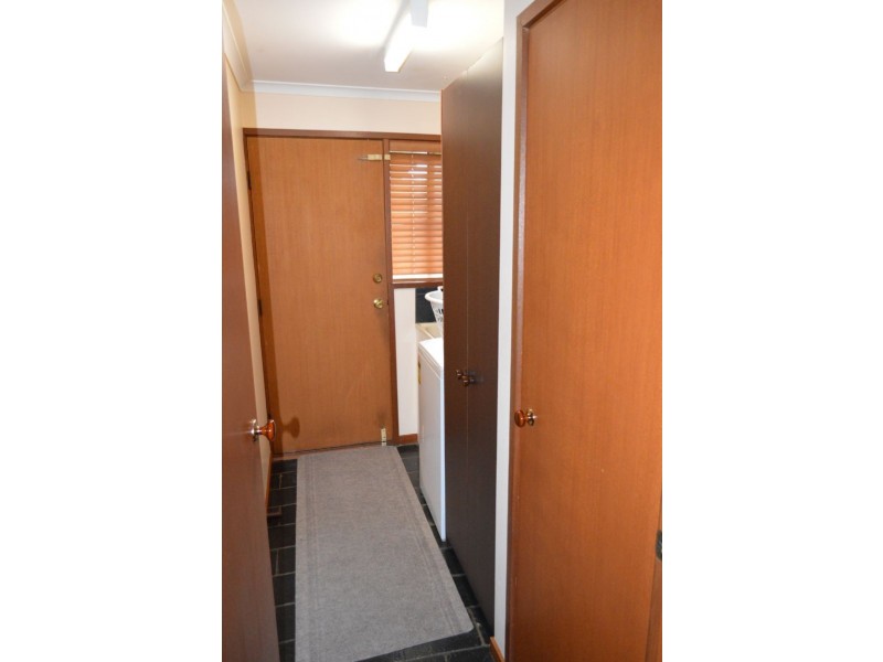 11/2 Jason Place, Hampton Park VIC 3976