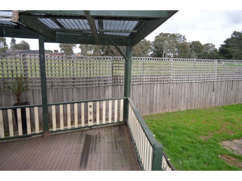 11/2 Jason Place, Hampton Park VIC 3976