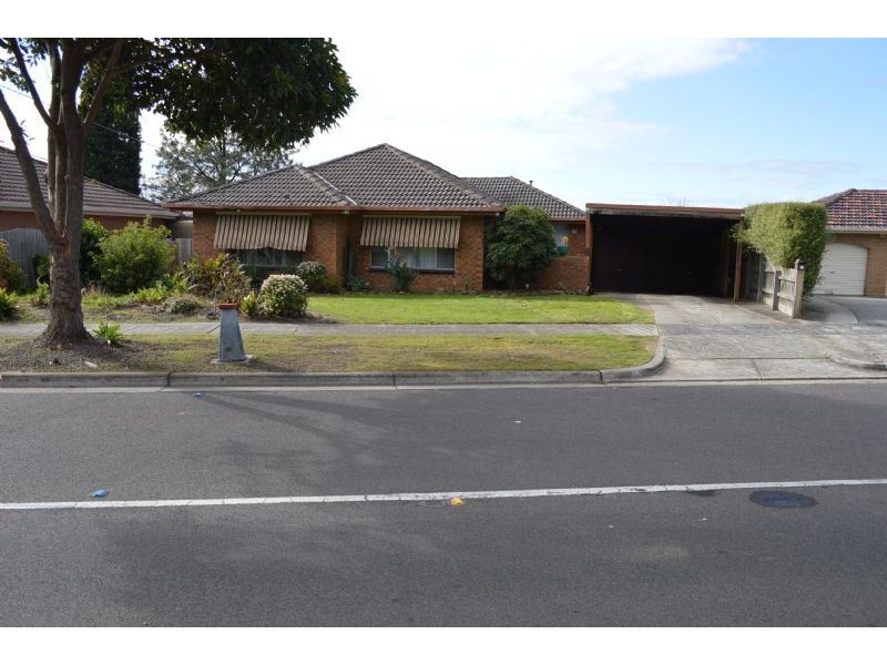 11 Bellbrook Drive, Dandenong North VIC 3175