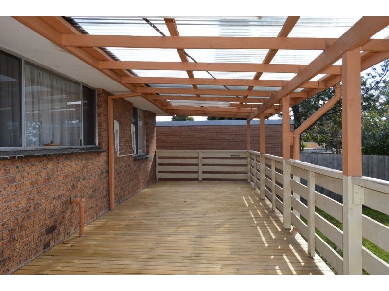 11 Bellbrook Drive, Dandenong North VIC 3175