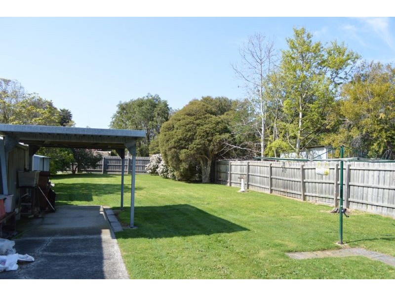 24 Claude Street, Seaford VIC 3198