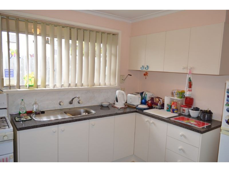 2/76 Somerville Road, Hampton Park VIC 3976