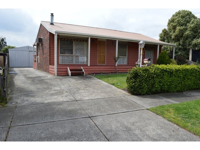 95 Willow Drive, Hampton Park VIC 3976