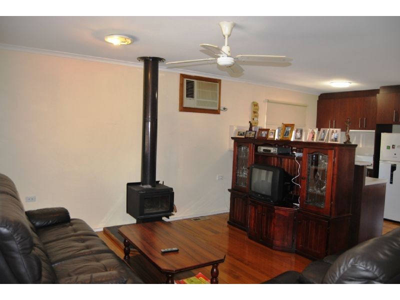 95 Willow Drive, Hampton Park VIC 3976