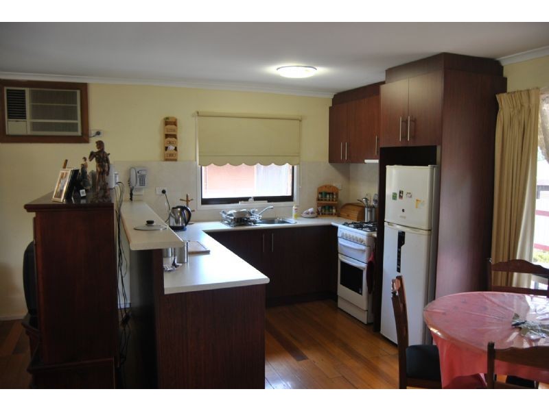 95 Willow Drive, Hampton Park VIC 3976