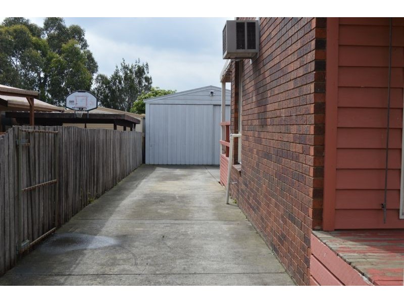 95 Willow Drive, Hampton Park VIC 3976