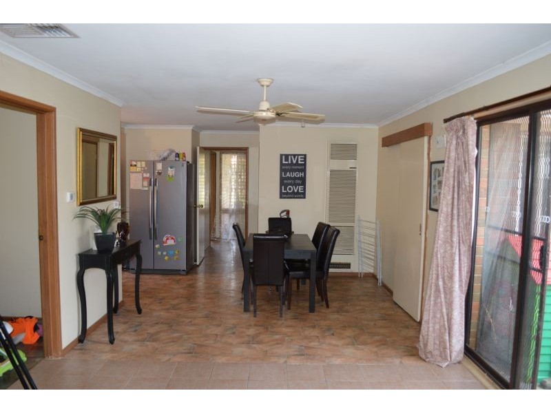 5 Rebecca Court, Cranbourne North VIC 3977