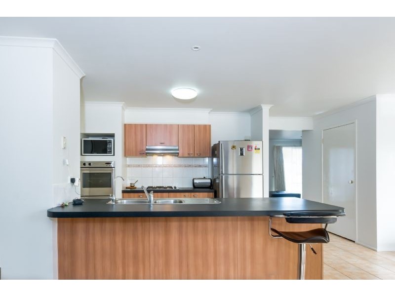 10 Eldershaw Drive, Lynbrook VIC 3975