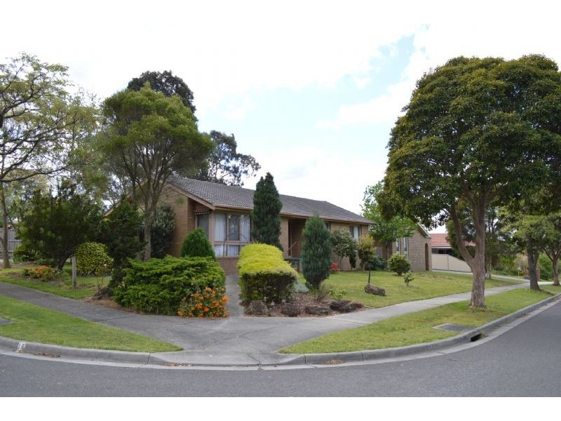 16 Bickford Place, Hallam VIC 3803