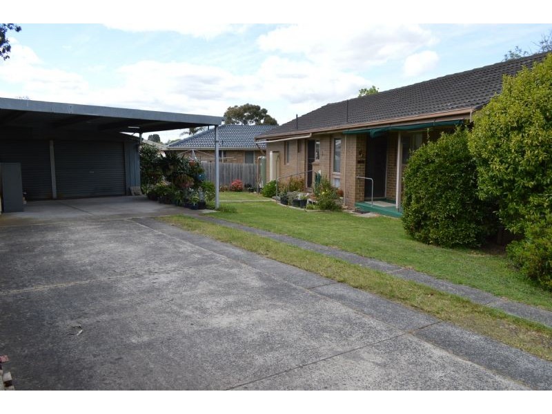 16 Bickford Place, Hallam VIC 3803