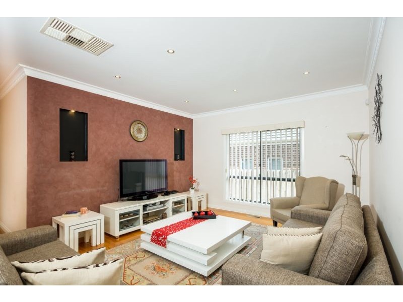 17 Devaney Avenue, Lynbrook VIC 3975