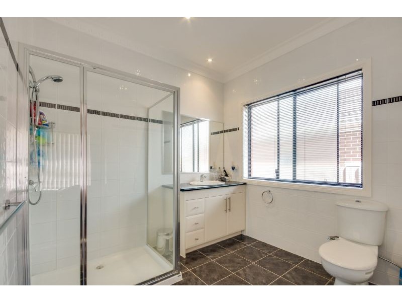 17 Devaney Avenue, Lynbrook VIC 3975