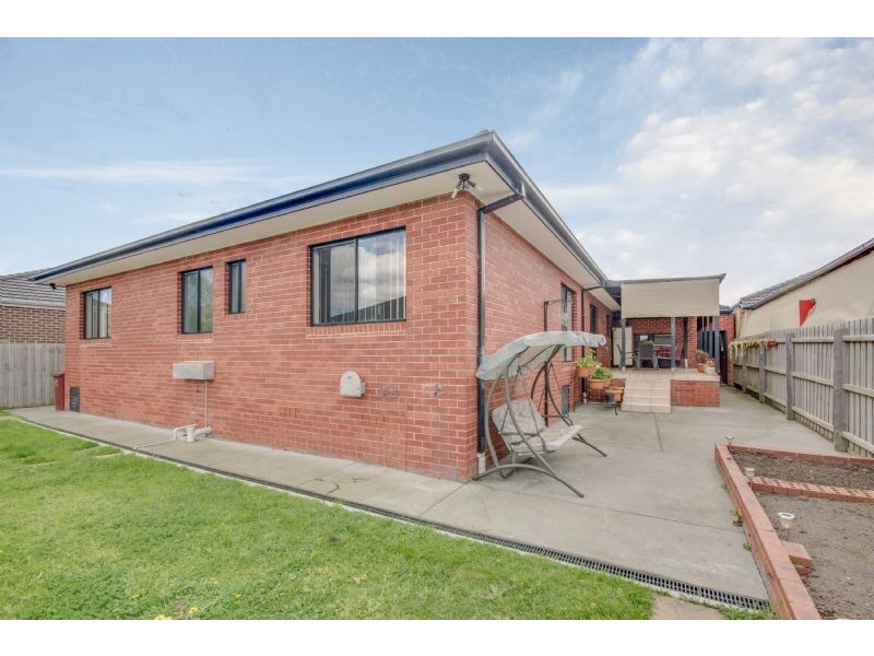 17 Devaney Avenue, Lynbrook VIC 3975