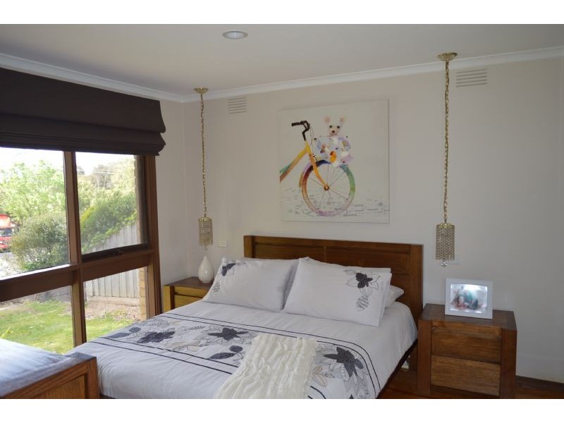 9 Donelly Road, Hallam VIC 3803