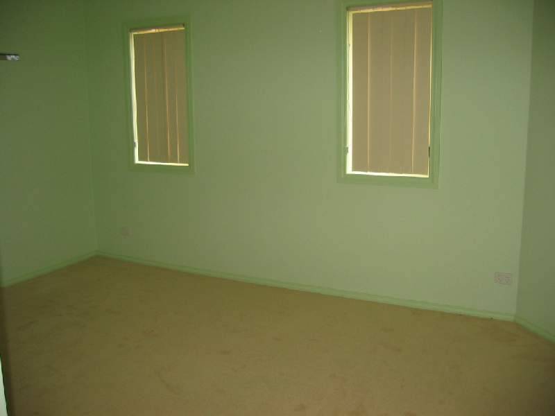 1/8 Swan Street, Keilor Park VIC 3042