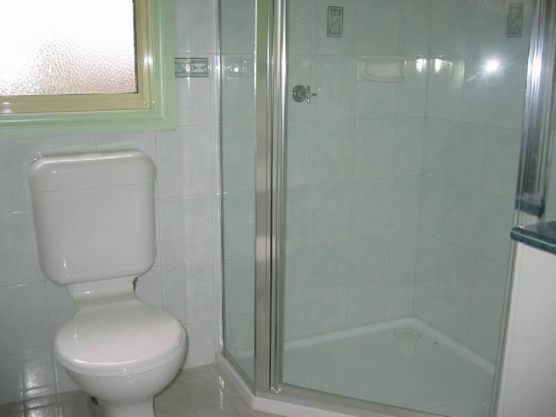 1/8 Swan Street, Keilor Park VIC 3042