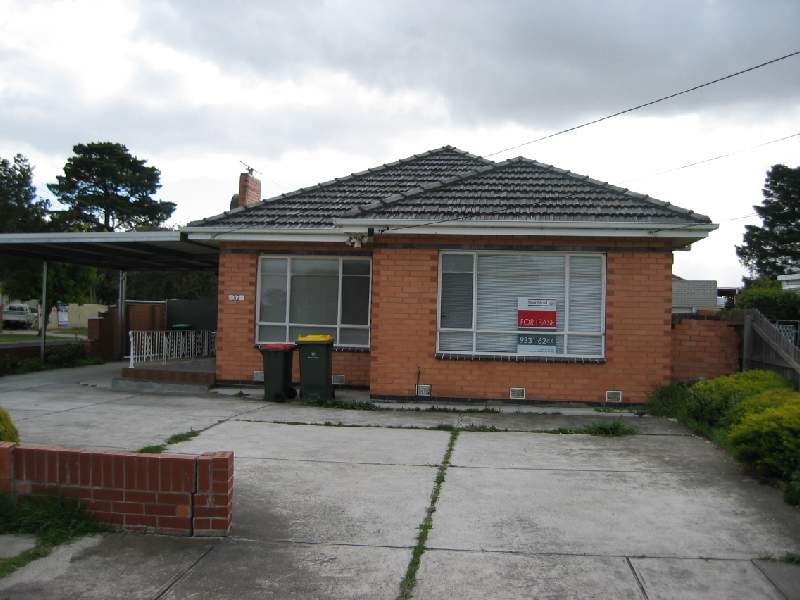 37 Herbert Street, Avondale Heights VIC 3034