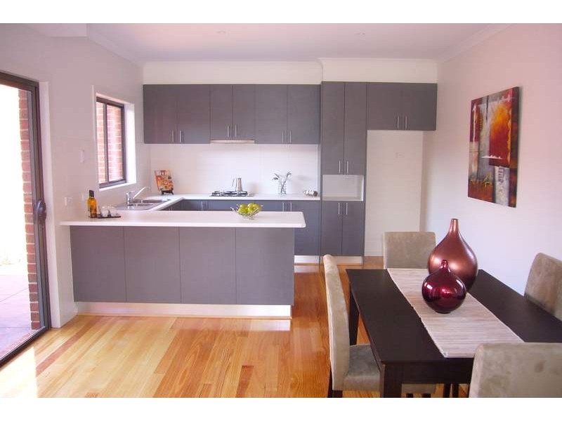 1/10 Arvern Avenue, Avondale Heights VIC 3034