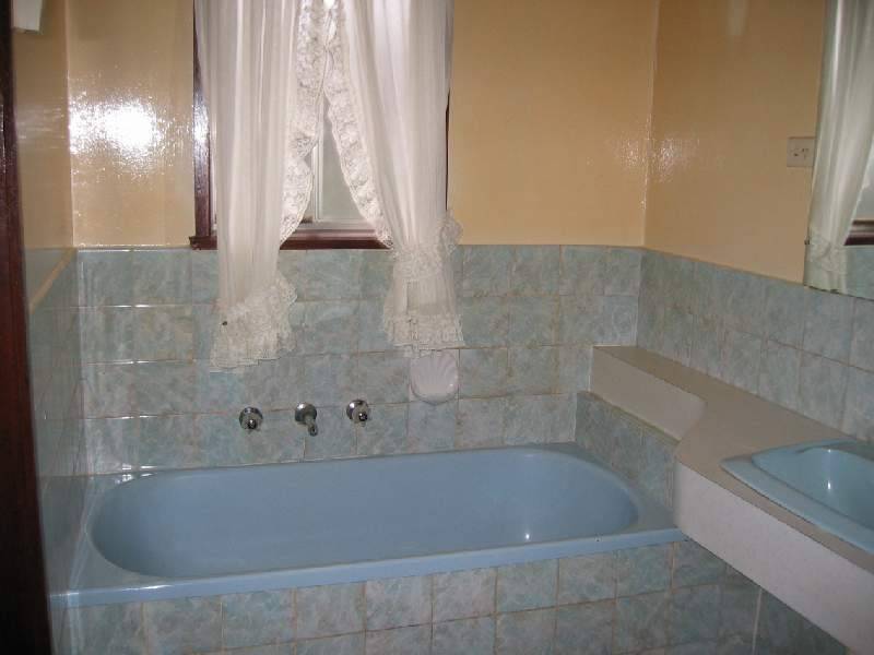 4 Norwood Drive, Keilor East VIC 3033