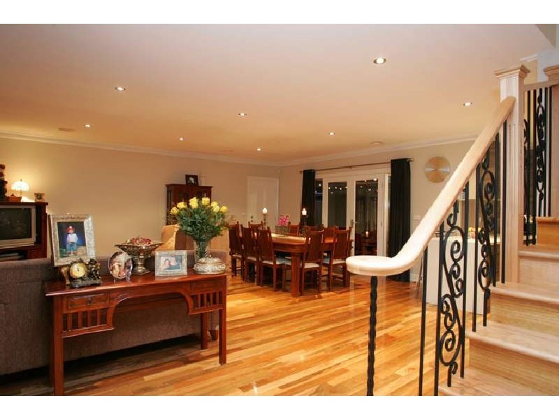 87 David Avenue, Keilor East VIC 3033