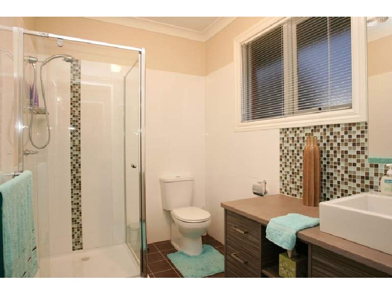 87 David Avenue, Keilor East VIC 3033