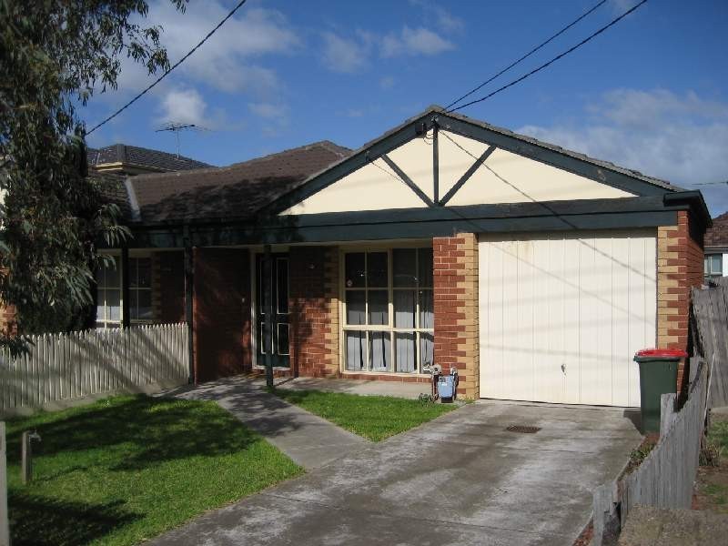 11a Wood Street, Avondale Heights VIC 3034