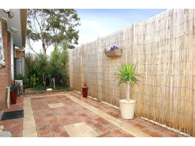 27/25 Goble Street, Niddrie VIC 3042