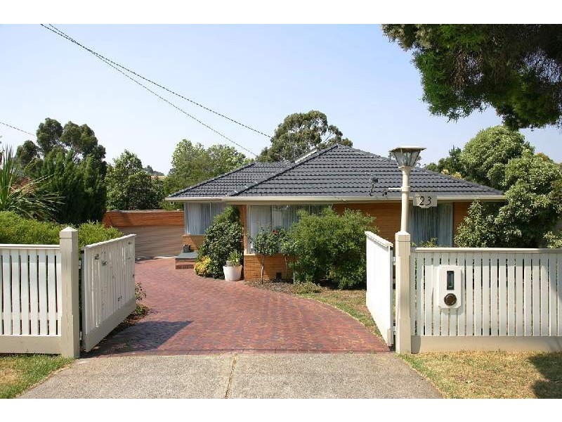 23 Hillside Grove, Airport West VIC 3042