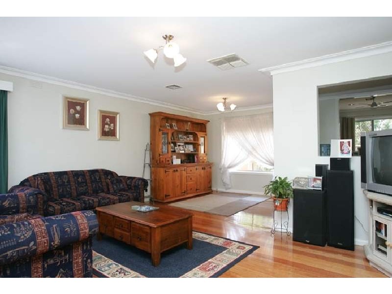 23 Hillside Grove, Airport West VIC 3042