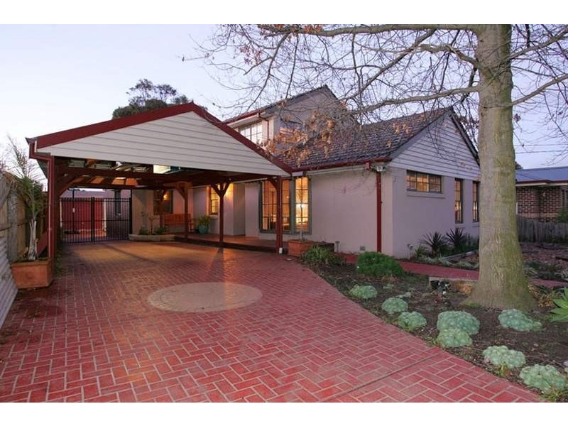 28 David Avenue, Keilor East VIC 3033