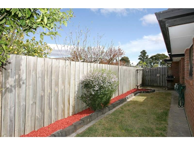 4/196a Sterling Drive, Keilor East VIC 3033