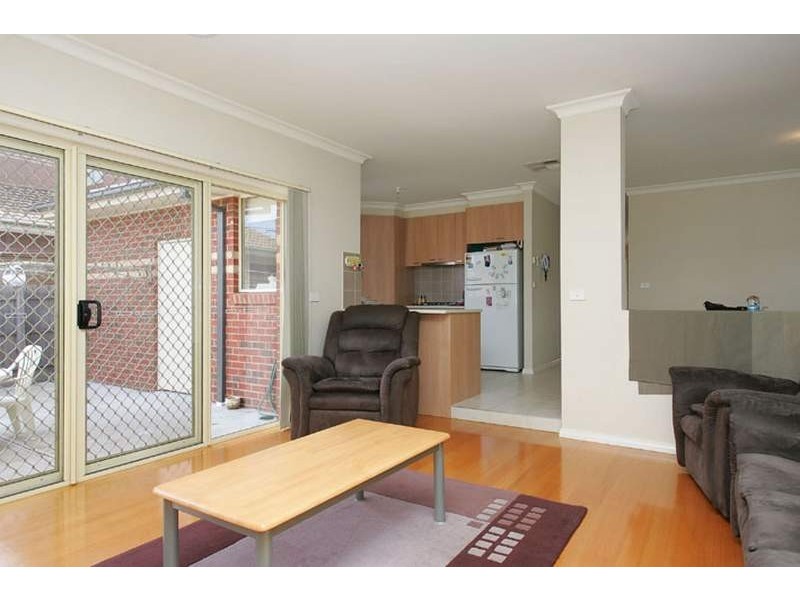 1/117 Moore Road, Airport West VIC 3042