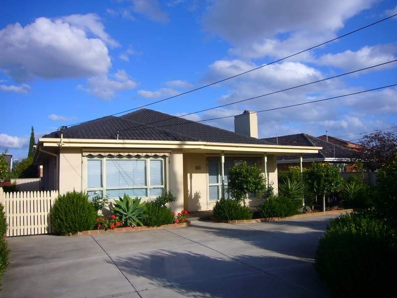 1/62 Quinn Grove, Keilor East VIC 3033