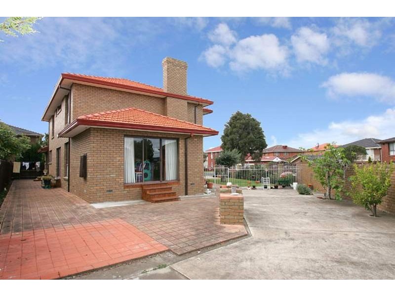 2 Prescott Place, Avondale Heights VIC 3034