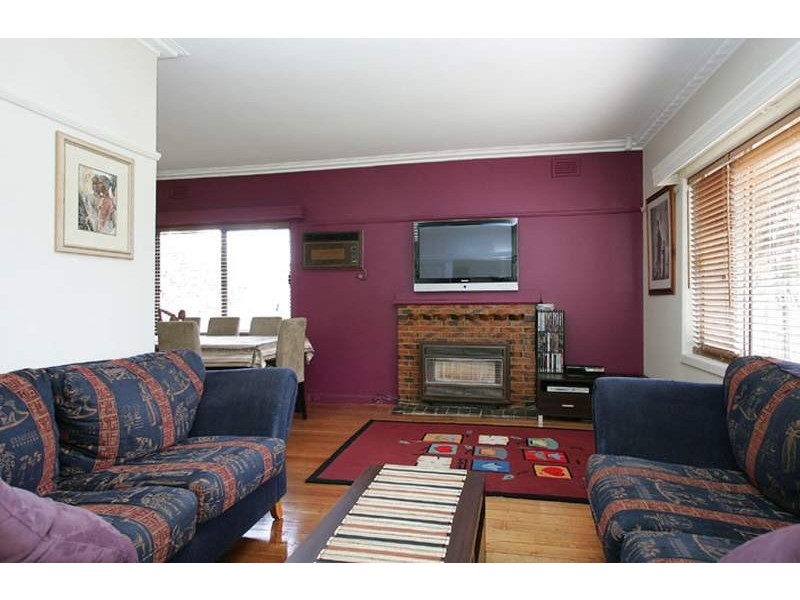 20 Garnet Street, Essendon West VIC 3040