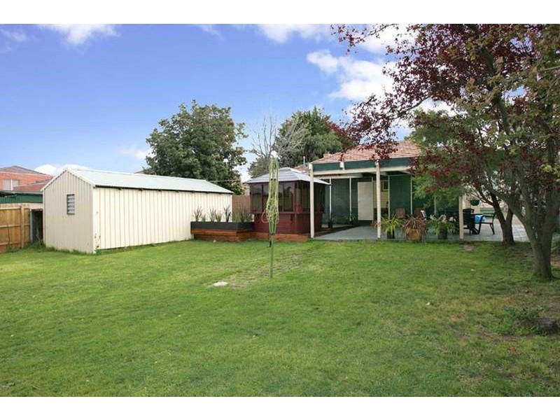 20 Garnet Street, Essendon West VIC 3040