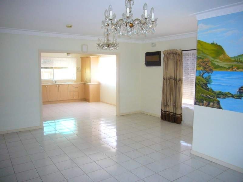 123 Bowes Street, Airport West VIC 3042
