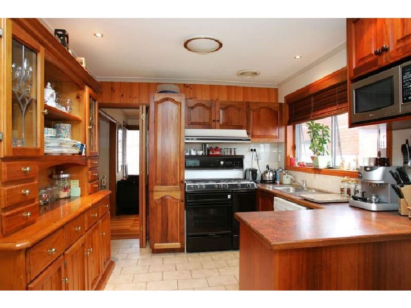 12 The Avenue, Niddrie VIC 3042